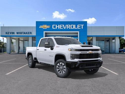 Summit White 2026 Chevrolet Silverado 2500 Custom