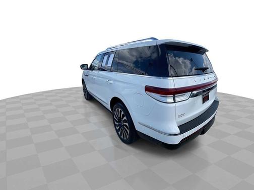 2022 Lincoln Navigator Black Label