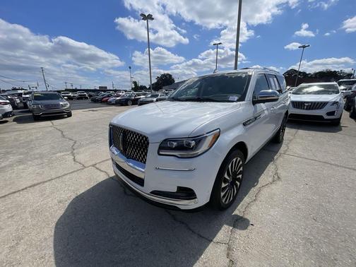 2022 Lincoln Navigator Black Label