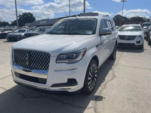 2022 Lincoln Navigator Black Label