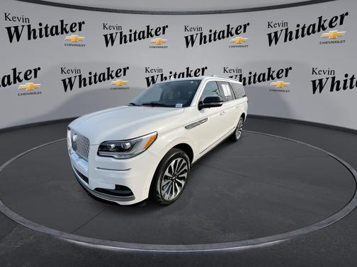 Pristine White Metallic Tri-Coat 2024 Lincoln Navigator Reserve