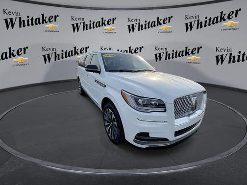 Pristine White Metallic Tri-Coat 2024 Lincoln Navigator Reserve