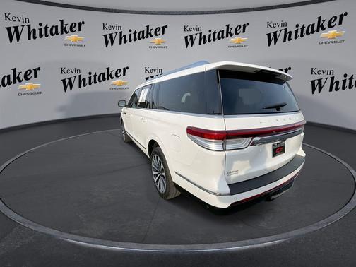 Pristine White Metallic Tri-Coat 2024 Lincoln Navigator Reserve
