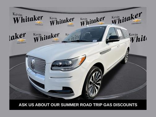 Pristine White Metallic Tri-Coat 2024 Lincoln Navigator Reserve