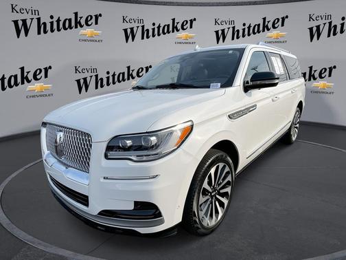 Pristine White Metallic Tri-Coat 2024 Lincoln Navigator Reserve