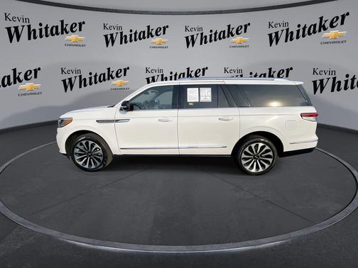 Pristine White Metallic Tri-Coat 2024 Lincoln Navigator Reserve