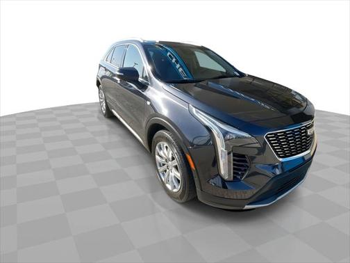 2022 Cadillac XT4 Premium Luxury