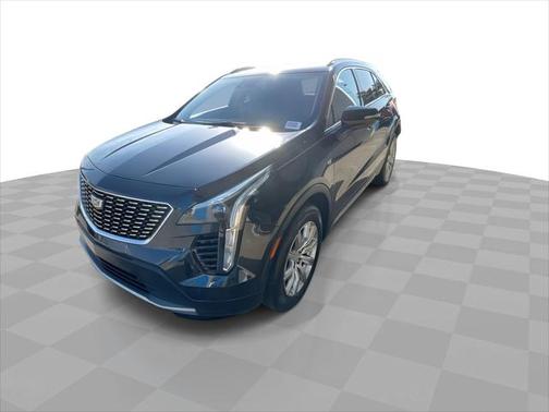 2022 Cadillac XT4 Premium Luxury