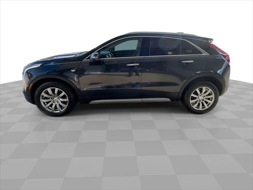 2022 Cadillac XT4 Premium Luxury