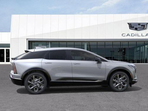 Argent Silver Metallic 2026 Cadillac OPTIQ Premium Luxury