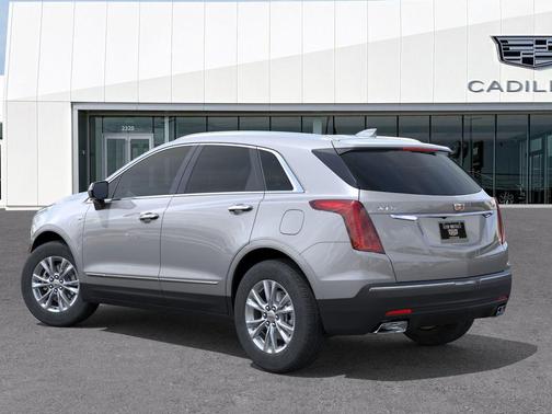 Argent Silver Metallic 2026 Cadillac XT5 Luxury