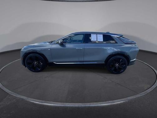 2023 Cadillac LYRIQ Luxury