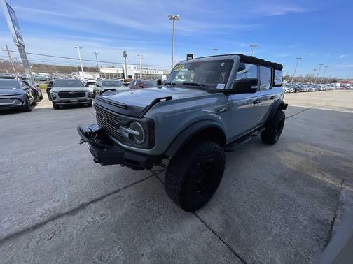 2021 Ford Bronco Badlands