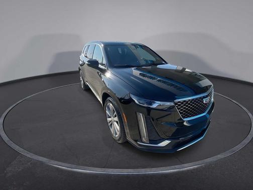 2025 Cadillac XT6 Premium Luxury FWD