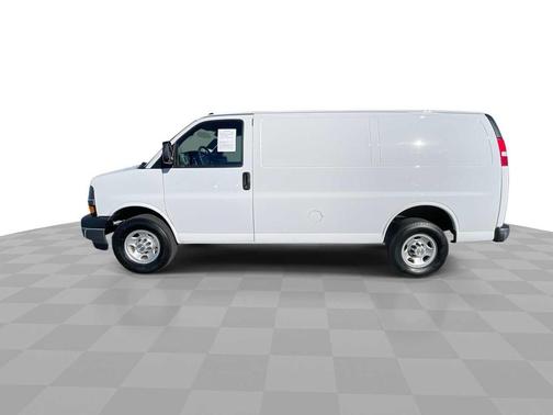 2024 Chevrolet Express 2500 RWD 2500 Regular Wheelbase WT