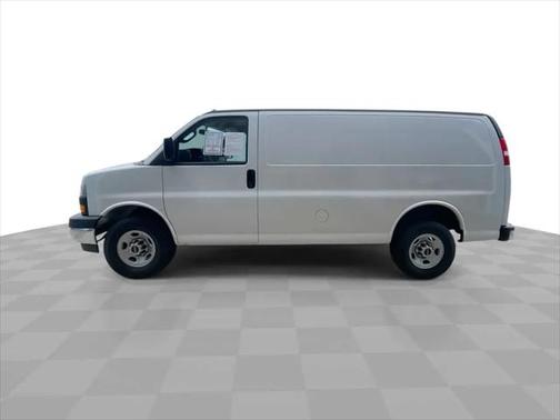 2023 GMC Savana 2500 Work Van