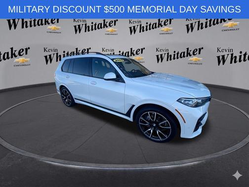 Mineral White Metallic 2022 BMW X7 xDrive40i
