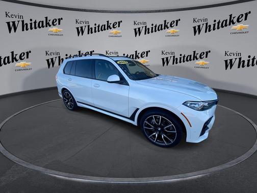 Mineral White Metallic 2022 BMW X7 xDrive40i