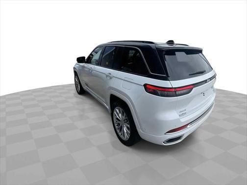 2024 Jeep Grand Cherokee Summit