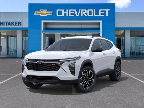 Summit White 2026 Chevrolet Trax FWD 2RS