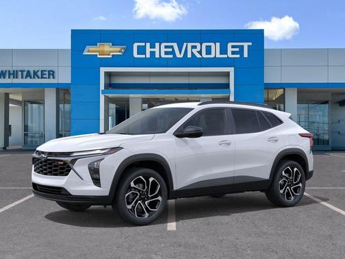 Summit White 2026 Chevrolet Trax FWD 2RS