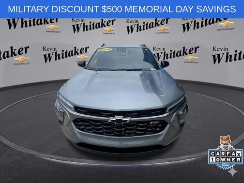 Sterling Gray Metallic 2025 Chevrolet Trax FWD 2RS