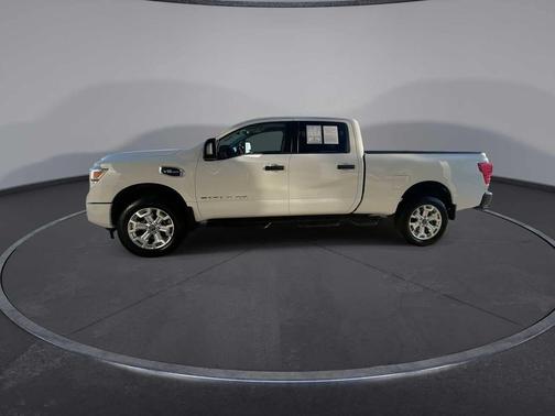 2023 Nissan Titan XD SV