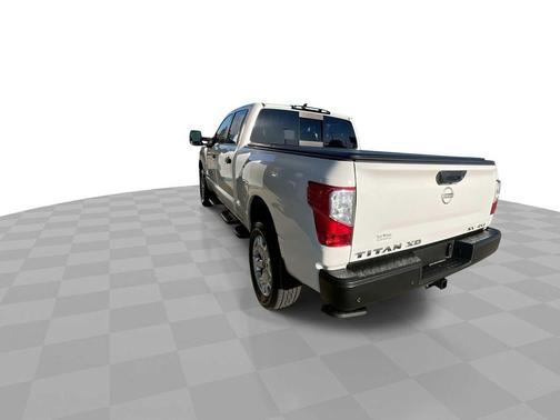 2023 Nissan Titan XD SV