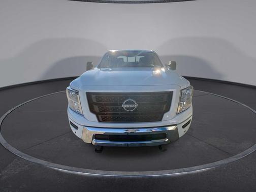 2023 Nissan Titan XD SV