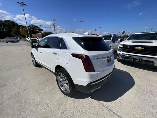 2024 Cadillac XT5 Premium Luxury