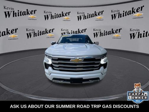 Iridescent Pearl Tricoat 2024 Chevrolet Silverado 1500 High Country