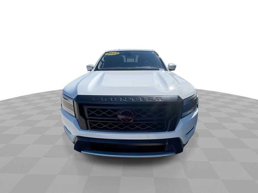 2022 Nissan Frontier PRO-X