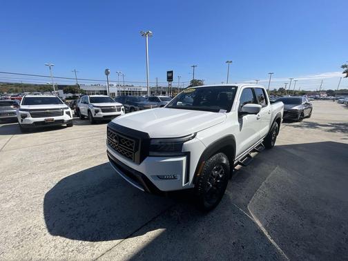 2022 Nissan Frontier PRO-X