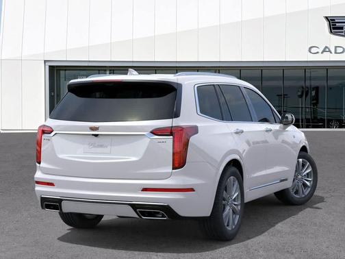2025 Cadillac XT6 Premium Luxury FWD