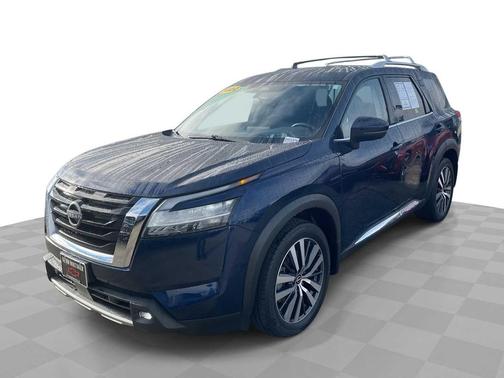 2022 Nissan Pathfinder Platinum 4WD