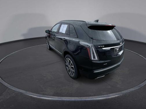 2023 Cadillac XT5 Sport