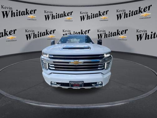 Iridescent Pearl Tricoat 2022 Chevrolet Silverado 2500 High Country