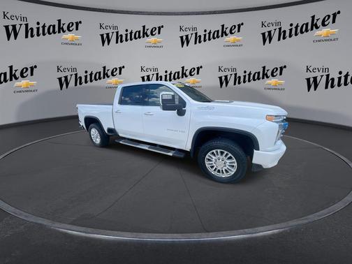 Iridescent Pearl Tricoat 2022 Chevrolet Silverado 2500 High Country