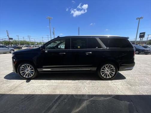 2023 Cadillac Escalade ESV Premium Luxury
