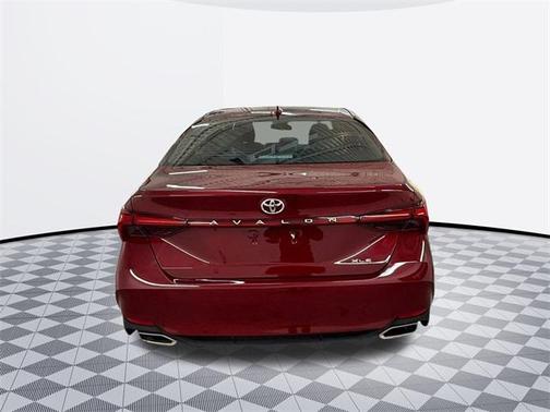 2022 Toyota Avalon XLE