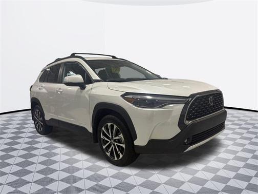 2024 Toyota Corolla Cross XLE