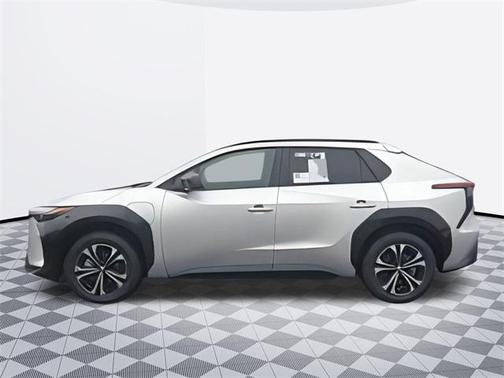 2025 Toyota bZ4X XLE