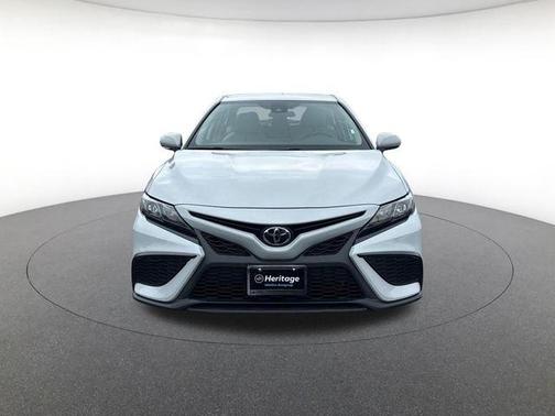 Ice Edge 2024 Toyota Camry SE