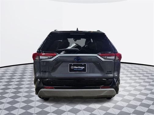 2023 Toyota RAV4 Hybrid SE