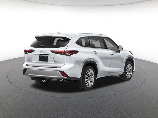 Pearl 2026 Toyota Highlander Platinum