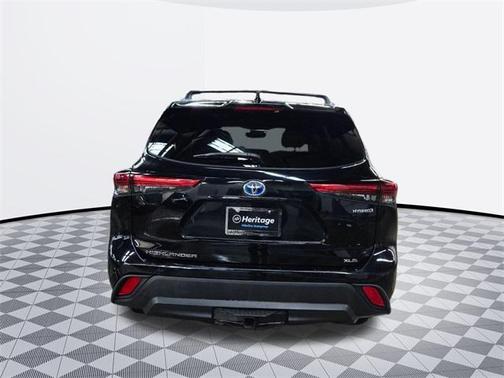 2021 Toyota Highlander Hybrid XLE