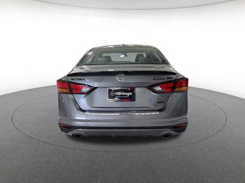 2022 Nissan Altima SR Intelligent AWD