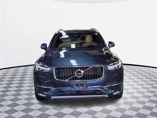 2019 Volvo XC90 T6 Momentum