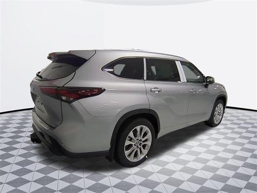 2025 Toyota Highlander Limited