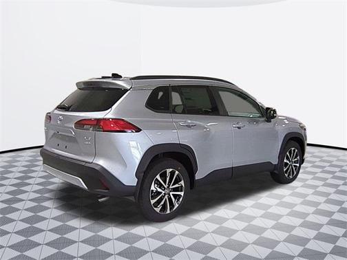 2025 Toyota Corolla Cross XLE